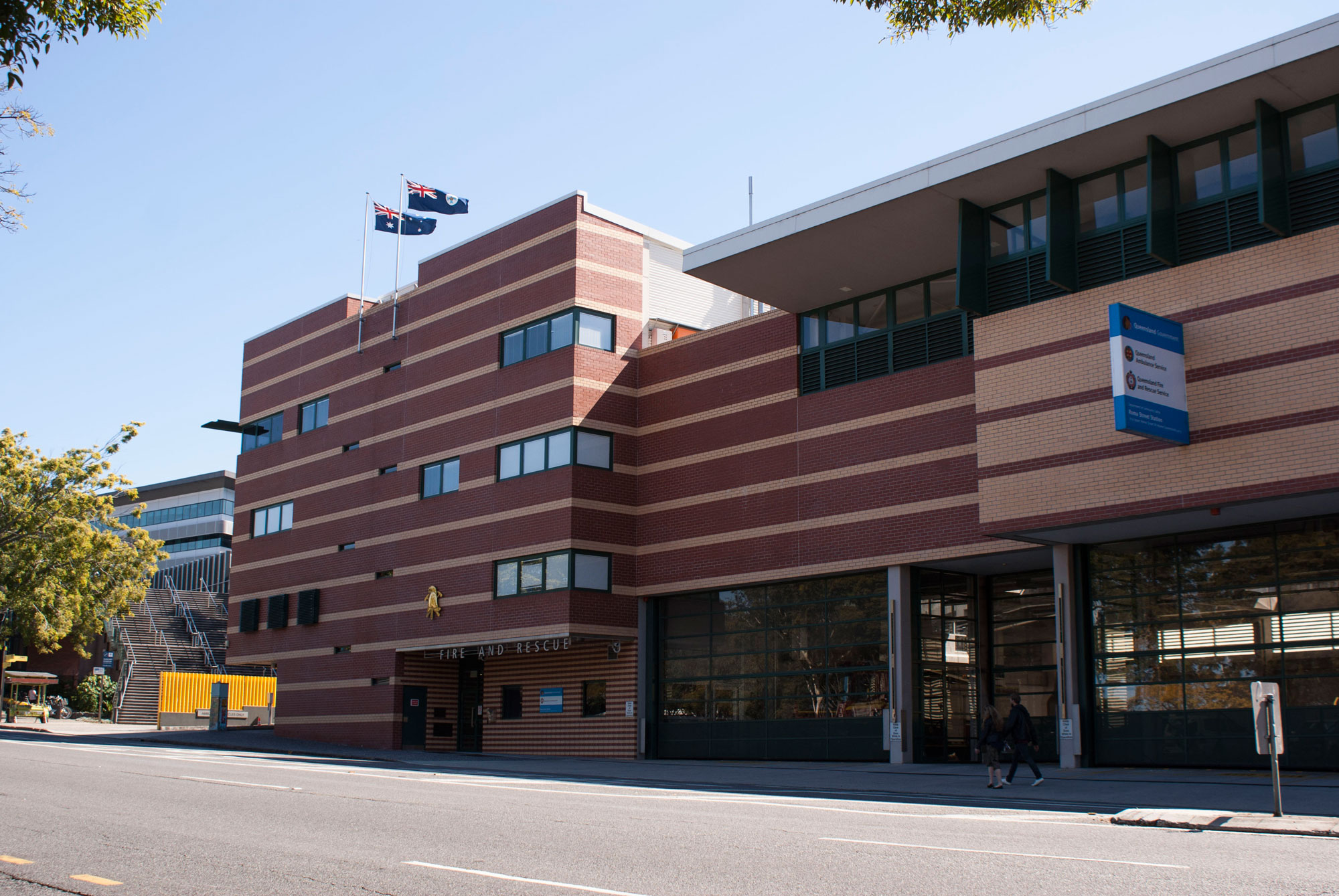 Mở cửa thành phố - ảnh 1